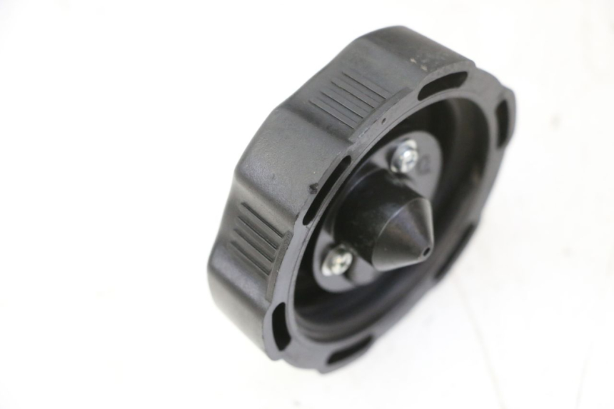 photo de BOUCHON RESERVOIR ESSENCE YAMAHA YZ 85 (2022 - 2025) - Zoom état d’usage