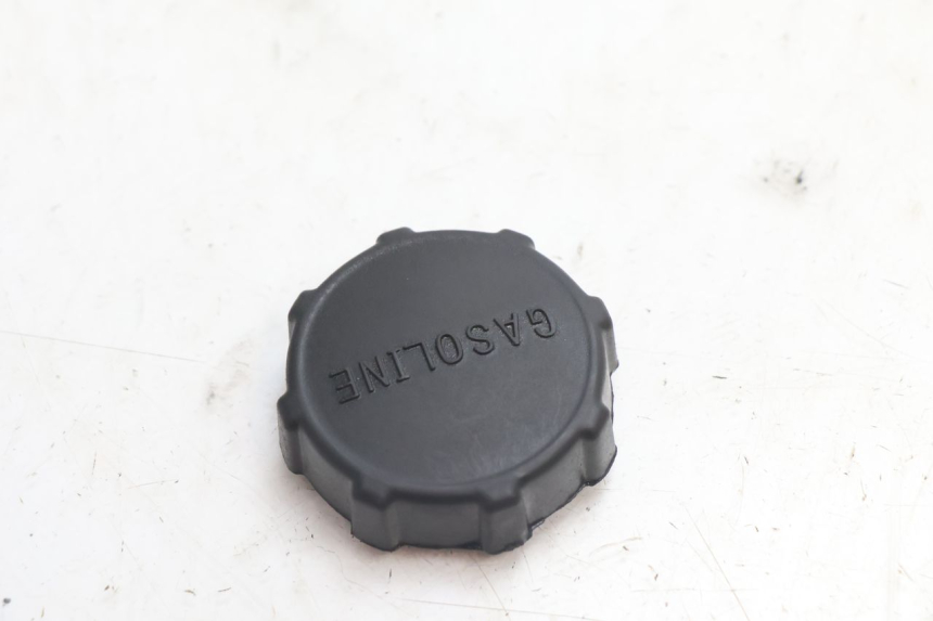 photo de BOUCHON RESERVOIR ESSENCE PIAGGIO ZIP 2T 50 (2009 - 2019) - Détail de la pièce