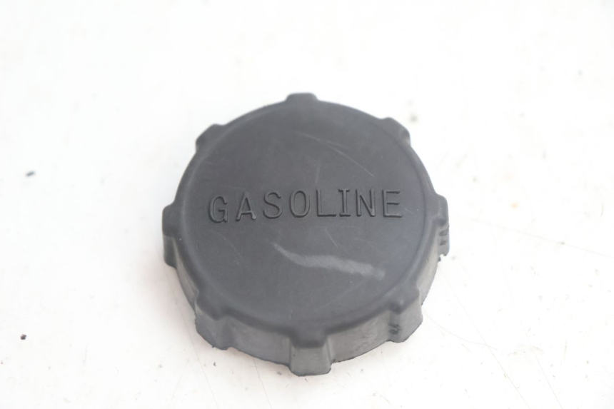 photo de BOUCHON RESERVOIR ESSENCE PIAGGIO ZIP IGET 4T 50 (2021 - 2023) - Vue principale