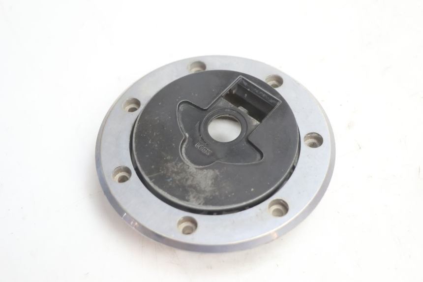 photo de BOUCHON RESERVOIR ESSENCE KAWASAKI ZX-6R ZX6R 600 (1995 - 1997) - Détail de la pièce