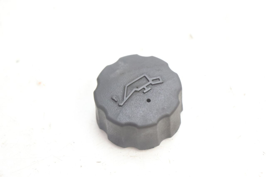 photo de BOUCHON RESERVOIR HUILE PEUGEOT BUXY 50 (1993 - 1998) - Détail de la pièce