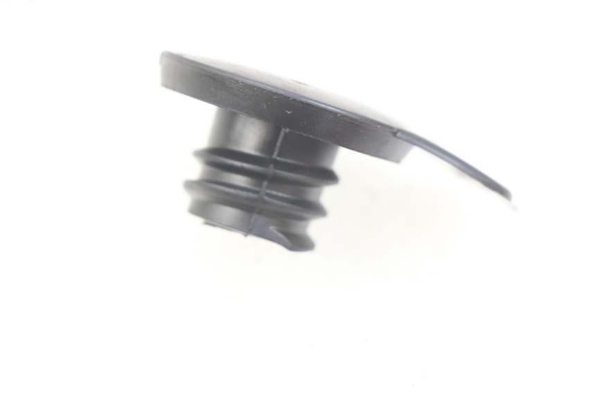 photo de BOUCHON RESERVOIR HUILE RIDE KALLIO 50 (2010 - 2019) - Zoom état d’usage