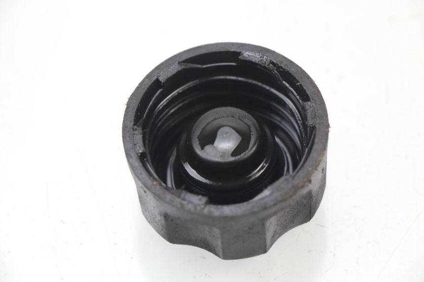 photo de BOUCHON RESERVOIR HUILE PEUGEOT LUDIX 50 (2008 - 2017) - Détail de la pièce