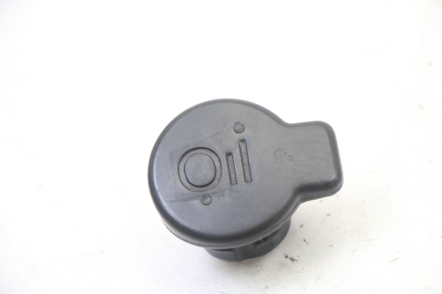 photo de BOUCHON RESERVOIR HUILE PIAGGIO NEW TYPHOON 50 (2018 - 2021) - Vue principale