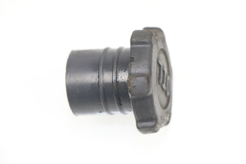 photo de BOUCHON RESERVOIR HUILE PIAGGIO VESPA LX 2T 50 (2005 - 2013) - Détail de la pièce