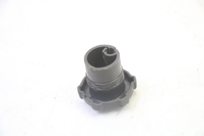 photo de BOUCHON RESERVOIR HUILE GILERA RUNNER SP 50 (2009 - 2017) - Zoom état d’usage