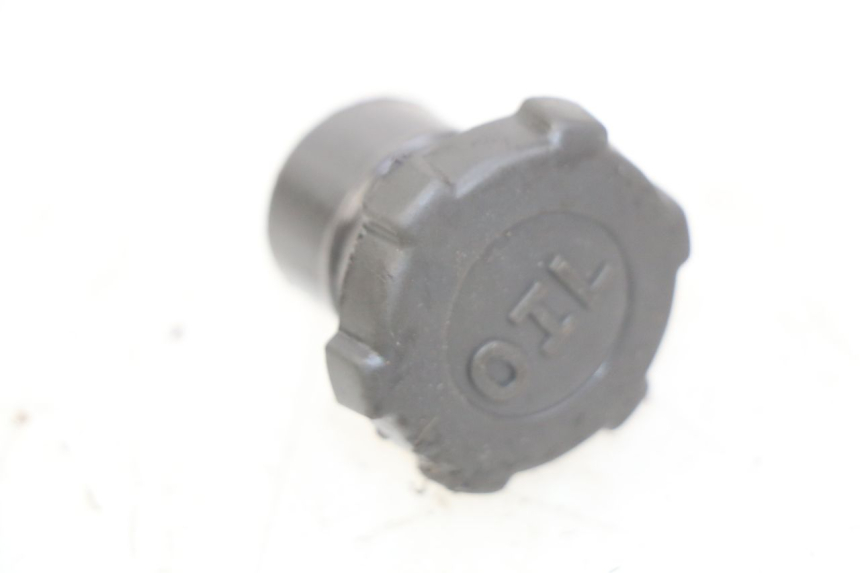 photo de BOUCHON RESERVOIR HUILE PIAGGIO VESPA PRIMAVERA 2T 50 (2013 - 2018) - Vue principale