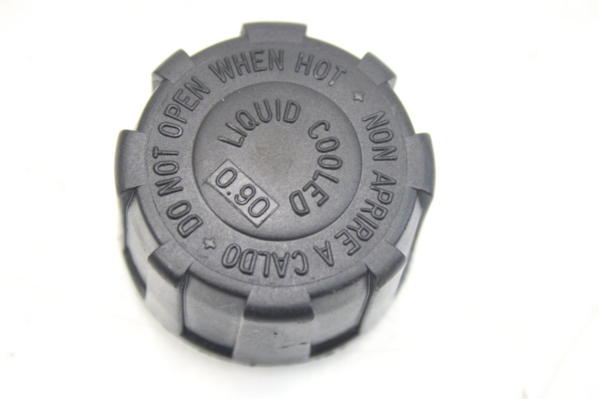 photo de BOUCHON RESERVOIR HUILE PIAGGIO X9 EVOLUTION 125 (2003 - 2007) - Vue principale