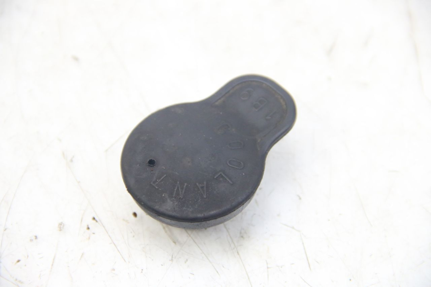photo de BOUCHON RESERVOIR HUILE YAMAHA XMAX X-MAX 125 (2006 - 2009) - Vue principale