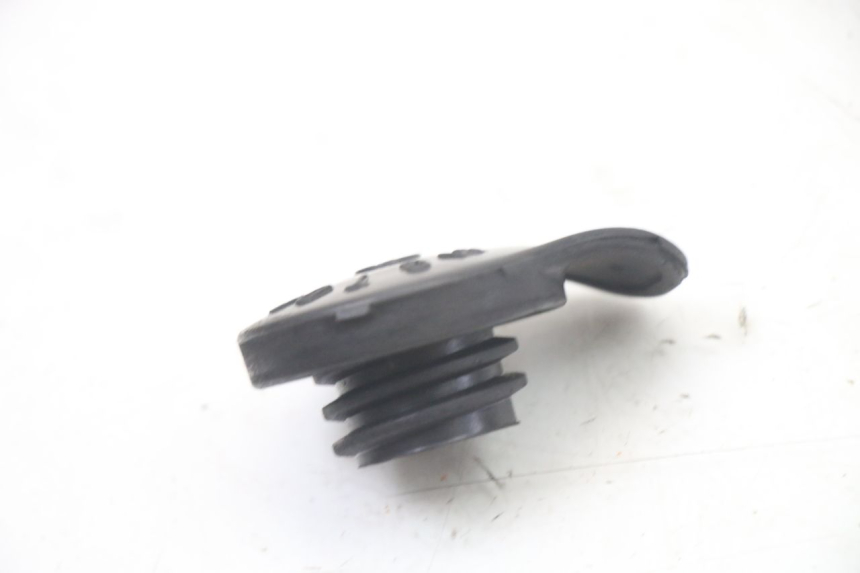 photo de BOUCHON RESERVOIR HUILE YAMAHA BW'S NG NEXT GENERATION 50 (1996 - 2003) - Détail de la pièce