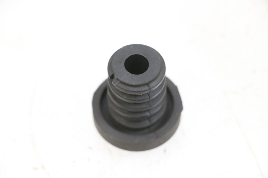 photo de BOUCHON VASE EXPANSION SUZUKI BURGMAN 650 (2013 - 2020) - Détail de la pièce
