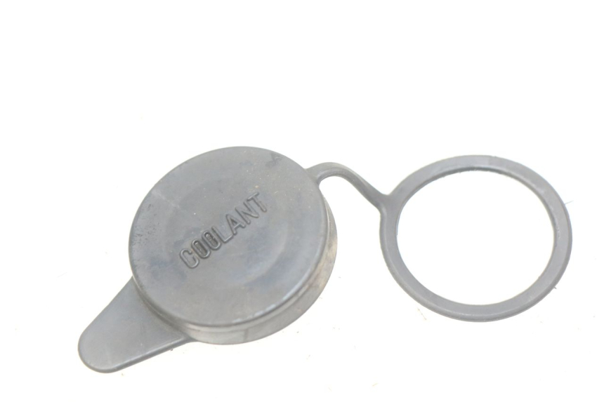 photo de BOUCHON VASE EXPANSION HONDA CBR RR FIREBLADE 900 (1992 - 1994) - Vue principale