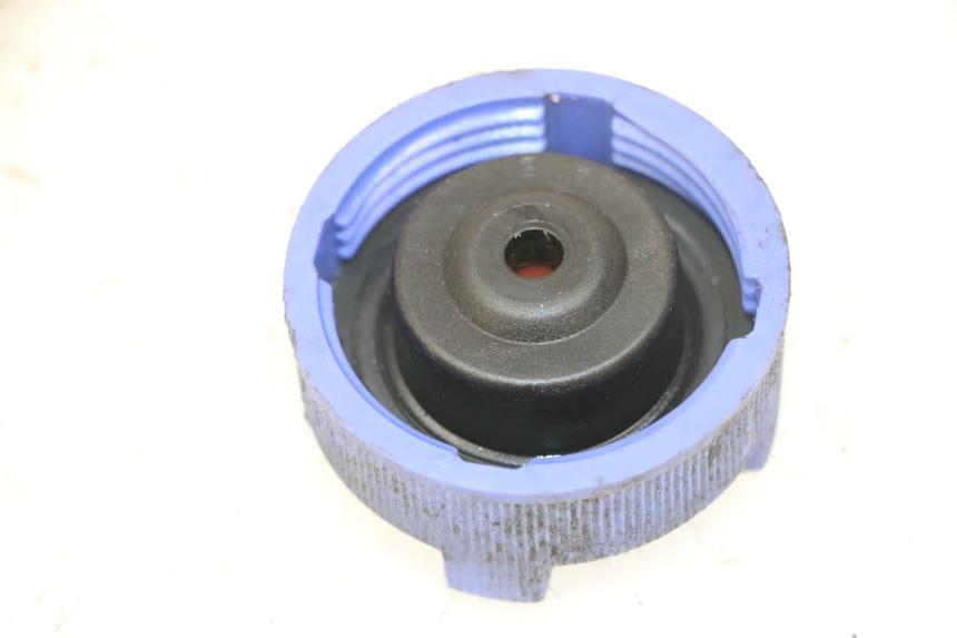 photo de BOUCHON VASE EXPANSION PEUGEOT ELYSTAR 125 (2002 - 2007) - Détail de la pièce