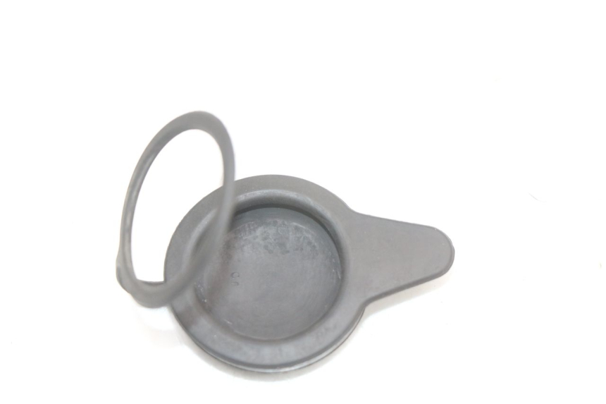 photo de BOUCHON VASE EXPANSION HONDA FJS SILVER WING SILVERWING 400 (2005 - 2008) - Autre angle de vue