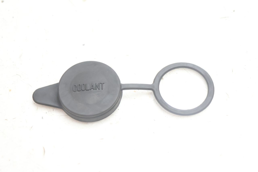 photo de BOUCHON VASE EXPANSION HONDA FJS SILVER WING SILVERWING 400 (2005 - 2008) - Vue principale