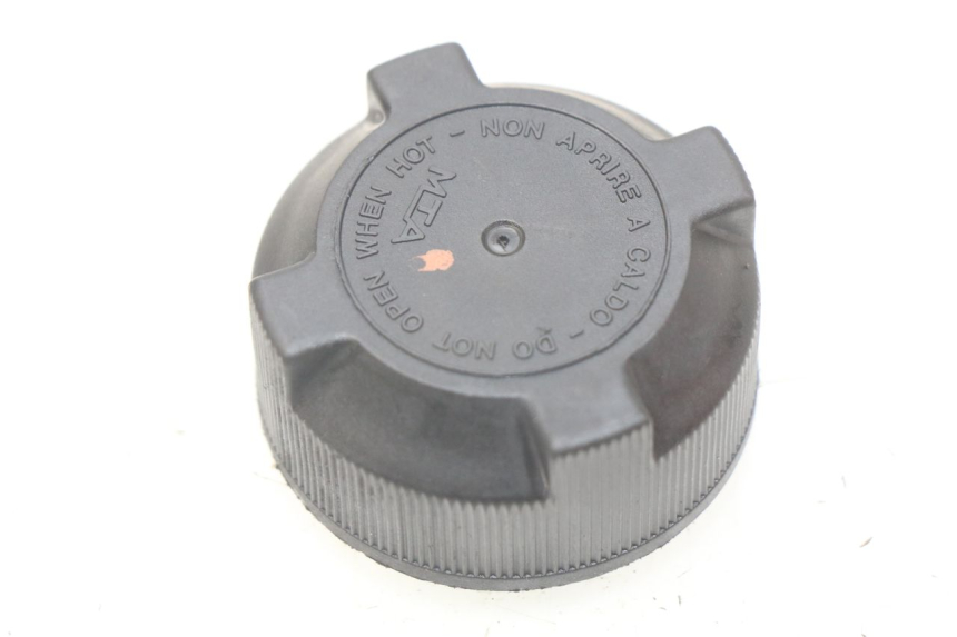 photo de BOUCHON VASE EXPANSION PEUGEOT GEOPOLIS 400 (2007 - 2013) - Vue principale