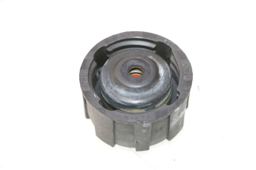 photo de BOUCHON VASE EXPANSION GILERA GP 800 (2007 - 2013) - Détail de la pièce