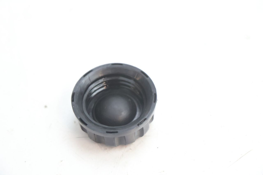 photo de BOUCHON VASE EXPANSION KAWASAKI GPX F ZX750F 750 (1986 - 1990) - Zoom état d’usage