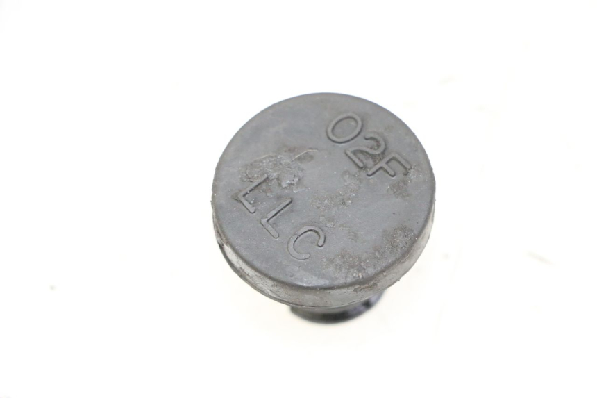 photo de BOUCHON VASE EXPANSION SUZUKI GSR 750 (2011 - 2017) - Zoom état d’usage