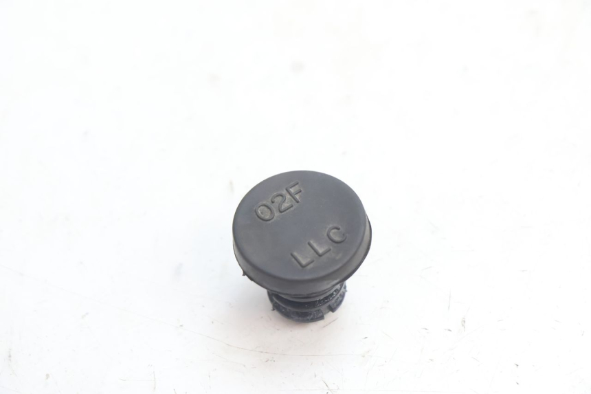 photo de BOUCHON VASE EXPANSION SUZUKI GSR 600 (2005 - 2012) - Détail de la pièce