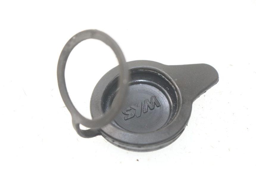 photo de BOUCHON VASE EXPANSION SYM GTS EFI ABS 125 (2012 - 2016) - Détail de la pièce