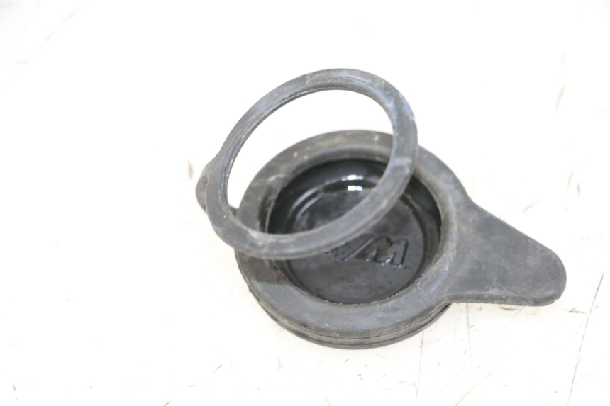 photo de BOUCHON VASE EXPANSION SYM JOYMAX 125 (2010 - 2017) - Détail de la pièce