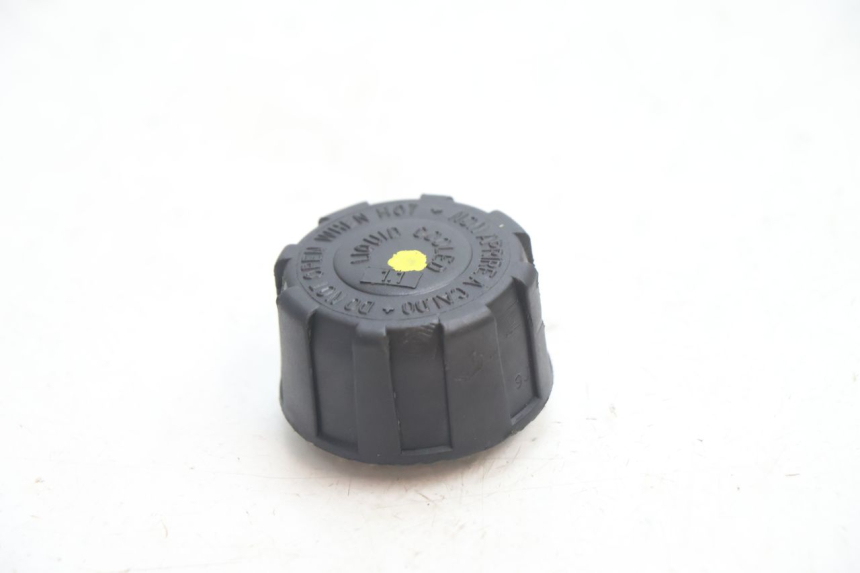 photo de BOUCHON VASE EXPANSION PIAGGIO MP3 LT 400 (2007 - 2012) - Détail de la pièce