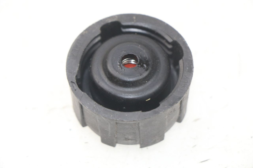 photo de BOUCHON VASE EXPANSION PIAGGIO MP3 125 (2006 - 2014) - Détail de la pièce