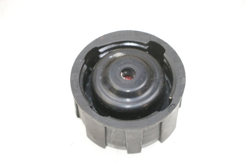 photo de BOUCHON VASE EXPANSION PIAGGIO MP3 500 (2016 - 2018) - Détail de la pièce