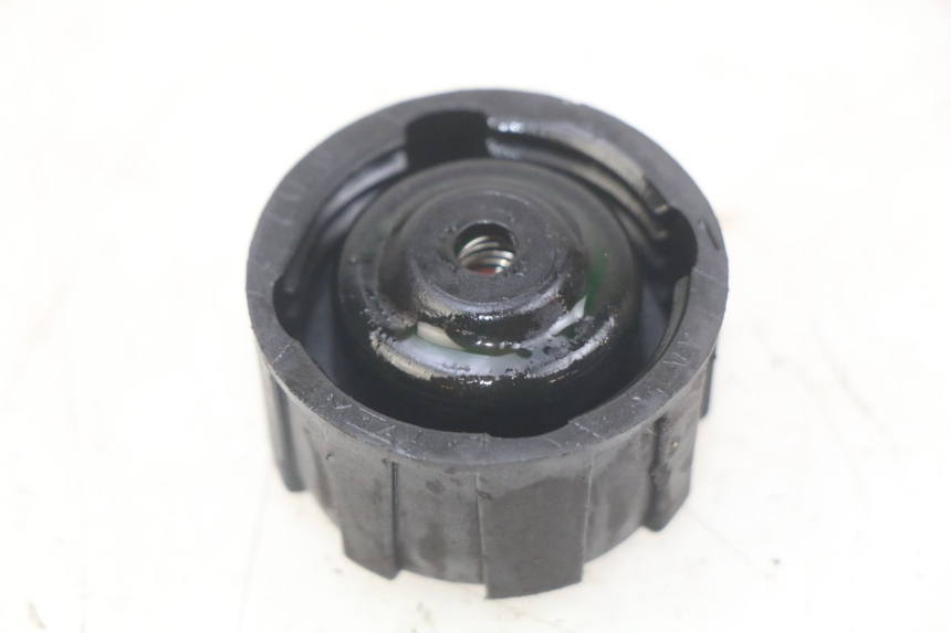 photo de BOUCHON VASE EXPANSION GILERA NEXUS 125 (2007 - 2009) - Zoom état d’usage