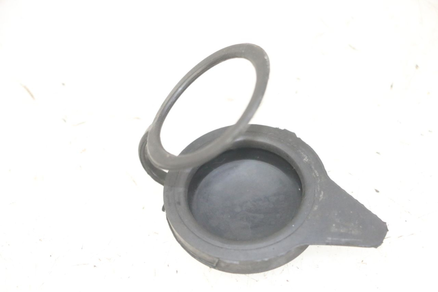 photo de BOUCHON VASE EXPANSION HONDA NTV DEAUVILLE ABS 700 (2007 - 2016) - Détail de la pièce