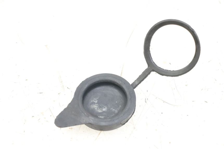 photo de BOUCHON VASE EXPANSION HONDA NTV DEAUVILLE 650 (1998 - 2001) - Détail de la pièce