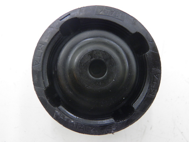photo de BOUCHON VASE EXPANSION PIAGGIO BEVERLY 125 (1998 - 2005) - Zoom état d’usage