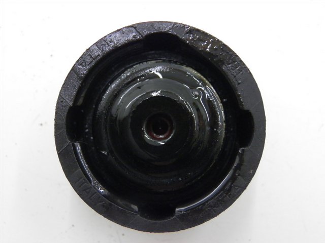 photo de BOUCHON VASE EXPANSION PIAGGIO X9 125 (2000 - 2003) - Détail de la pièce