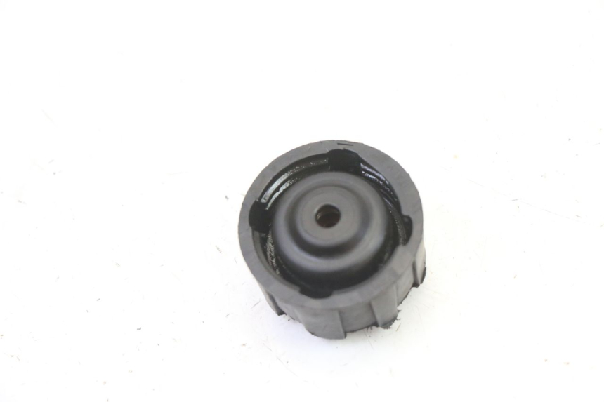 photo de BOUCHON VASE EXPANSION GILERA RUNNER SL 50 (2006 - 2009) - Zoom état d’usage