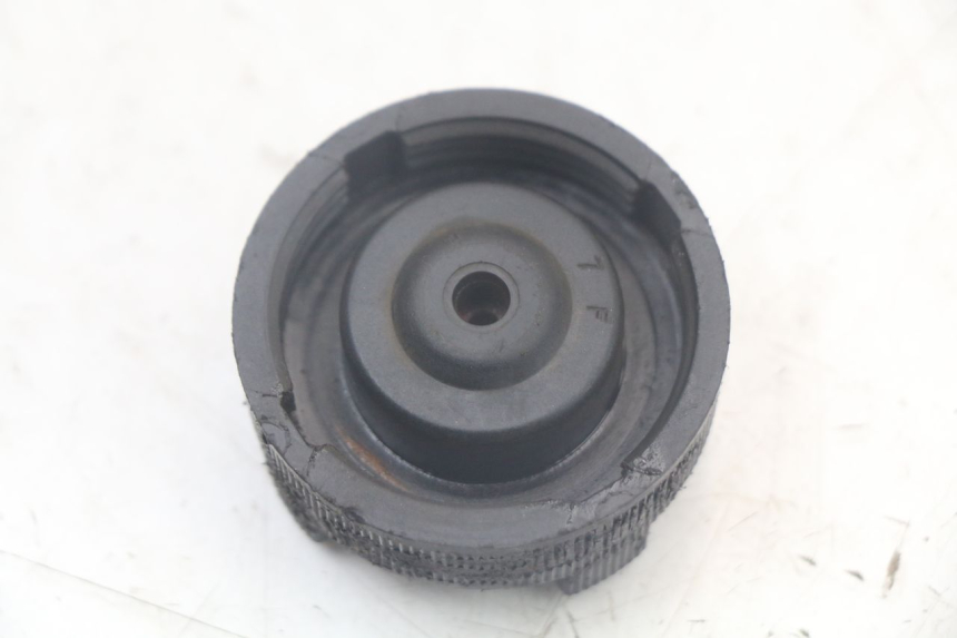 photo de BOUCHON VASE EXPANSION DERBI SENDA SM X-TREME 50 (2006 - 2010) - Autre angle de vue