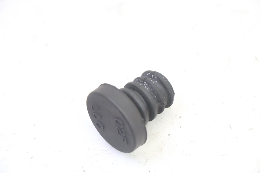 photo de BOUCHON VASE EXPANSION SUZUKI SV S 650 (2003 - 2009) - Zoom état d’usage