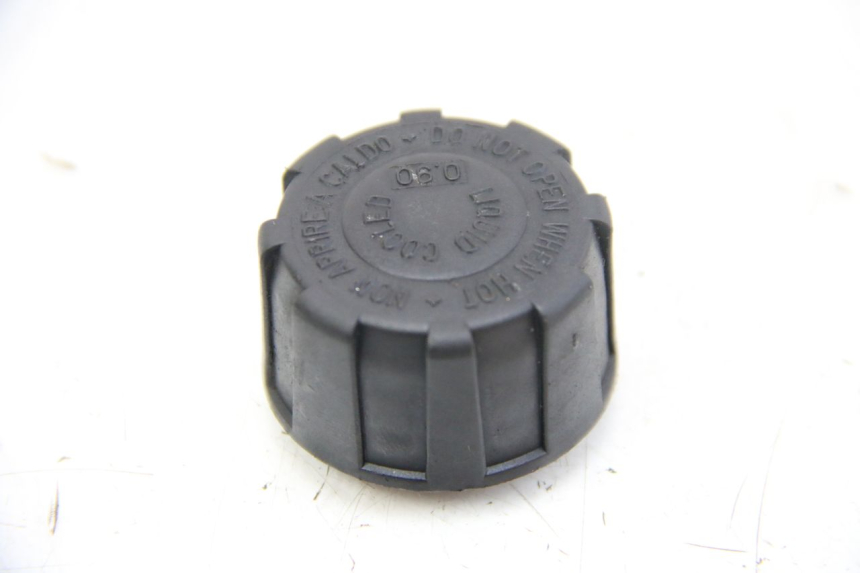 photo de BOUCHON VASE EXPANSION PIAGGIO VESPA GRANTURISMO 125 (2003 - 2007) - Vue principale