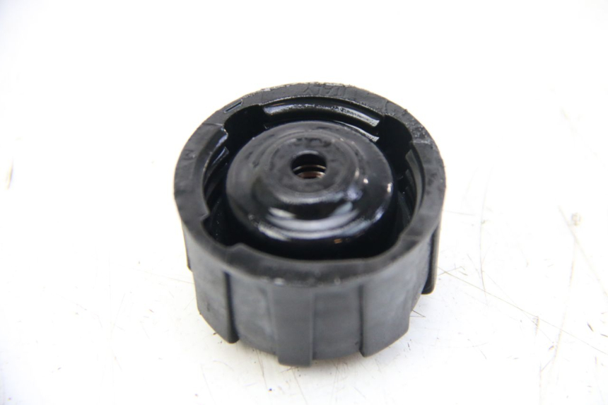 photo de BOUCHON VASE EXPANSION PIAGGIO VESPA GRANTURISMO 125 (2003 - 2007) - Détail de la pièce