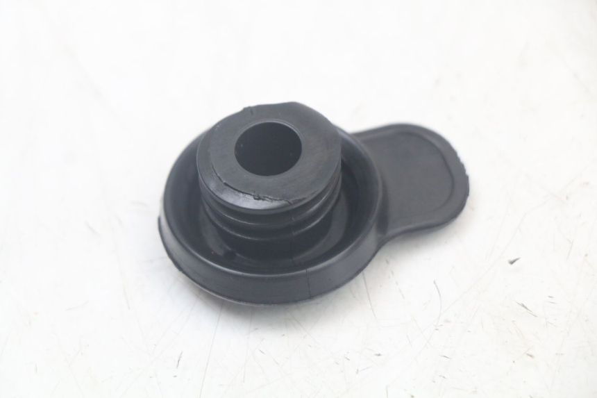 photo de BOUCHON VASE EXPANSION YAMAHA XMAX X-MAX 125 (2006 - 2009) - Zoom état d’usage