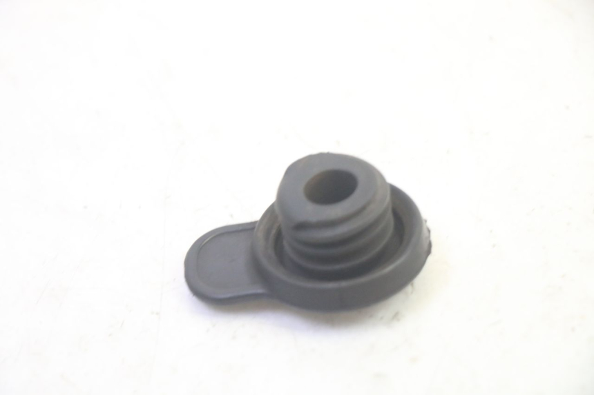 photo de BOUCHON VASE EXPANSION YAMAHA XMAX X-MAX 125 (2006 - 2009) - Zoom état d’usage