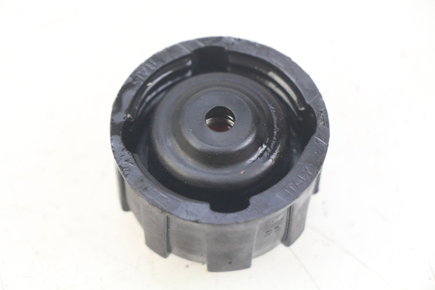 photo de BOUCHON VASE EXPANSION PIAGGIO X8 125 (2004 - 2007) - Zoom état d’usage