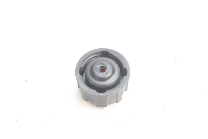 photo de BOUCHON VASE EXPANSION PIAGGIO X9 AMALFI 180 (2000 - 2003) - Zoom état d’usage