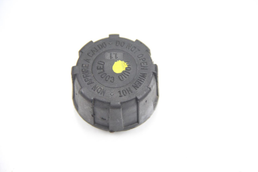 photo de BOUCHON VASE EXPANSION PIAGGIO XEVO - X EVO 125 (2007 - 2017) - Vue principale