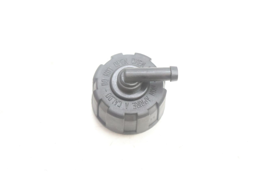 photo de BOUCHON VASE EXPANSION YAMAHA YP MAJESTY 125 (2002 - 2006) - Vue principale