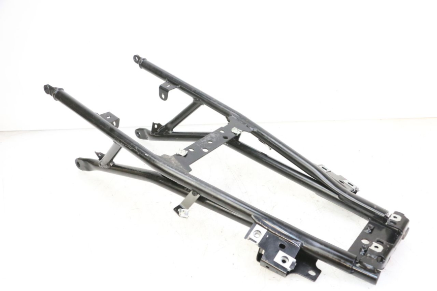 photo de BOUCLE CADRE ARRIERE BMW G310 R 310 (2016 - 2020) - Autre angle de vue