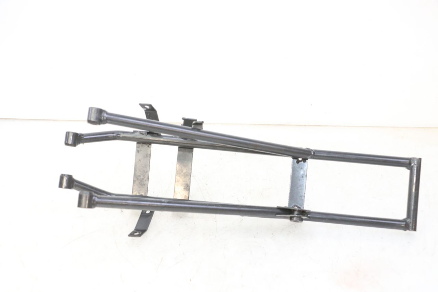 photo de BOUCLE CADRE ARRIERE APOLLO RFZ 125 - Zoom état d’usage