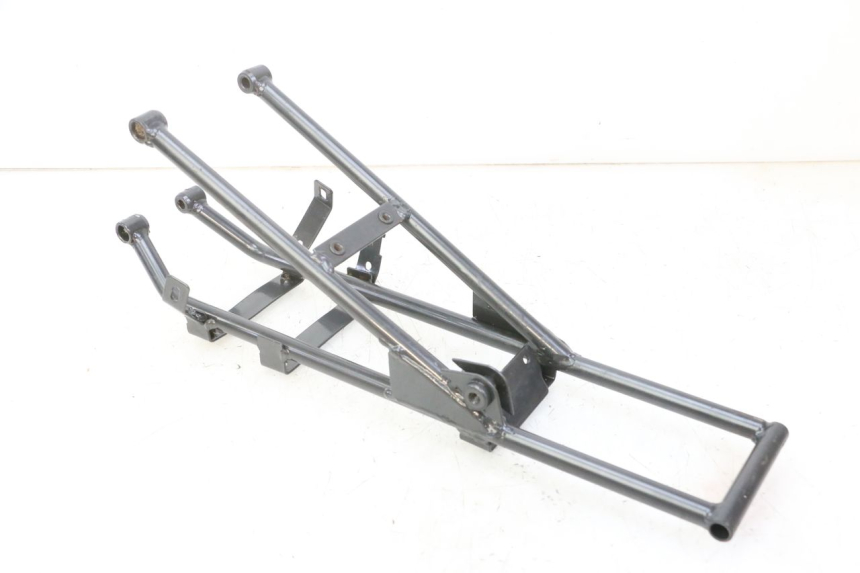 photo de BOUCLE CADRE ARRIERE APOLLO RFZ 125 - Détail de la pièce