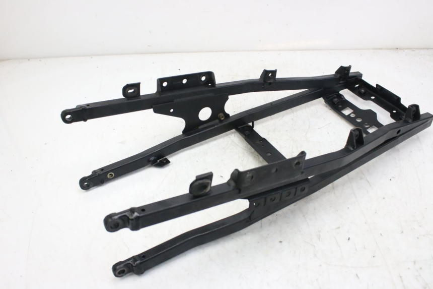 photo de BOUCLE CADRE ARRIERE TRIUMPH SPRINT ST 955 (1999 - 2001) - Zoom état d’usage