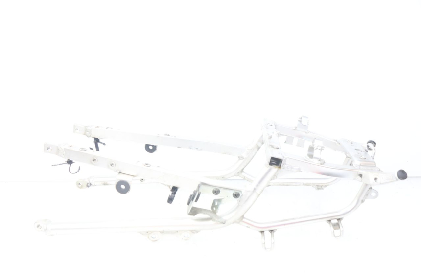 photo de BOUCLE CADRE ARRIERE SUZUKI TLS TL S 1000 (1997 - 2001) - Gros plan technique